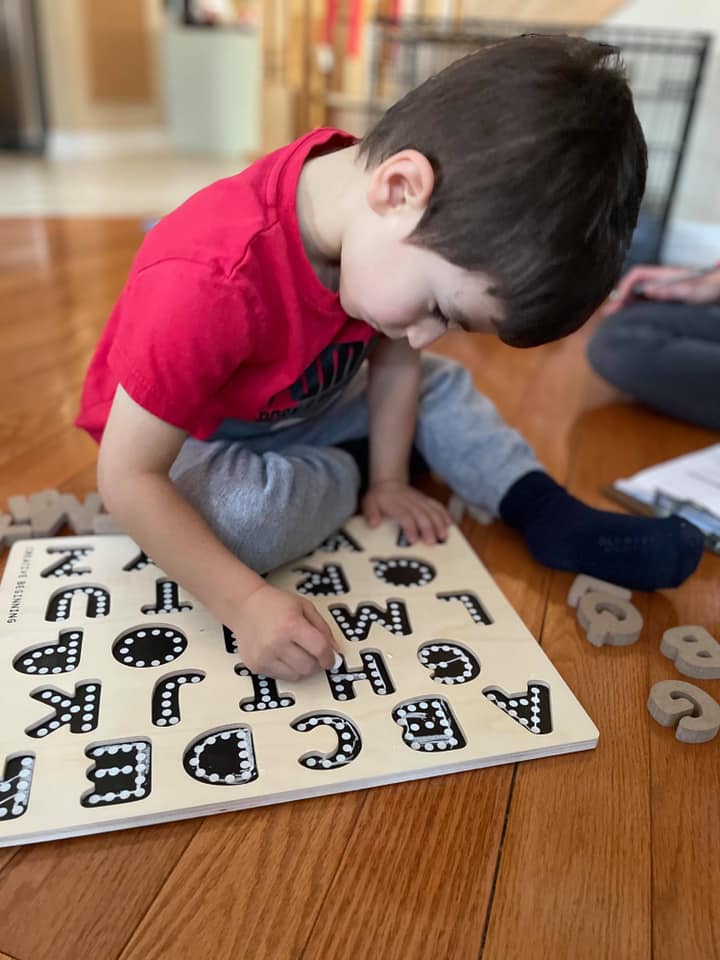 ALPHABET PUZZLE - CHALKBOARD BASE - ALPHABET PUZZLE - CHALKBOARD BASE WITH TRACERS