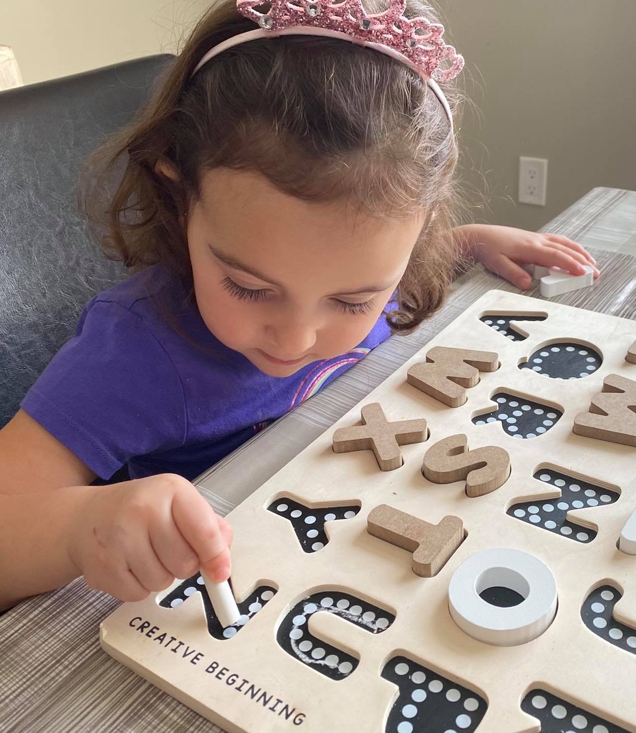 ALPHABET PUZZLE - CHALKBOARD BASE - ALPHABET PUZZLE - CHALKBOARD BASE WITH TRACERS